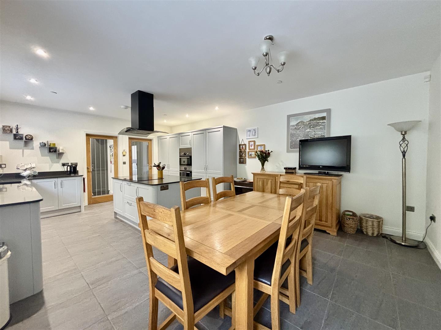 Voylart Close, Dunvant, Swansea